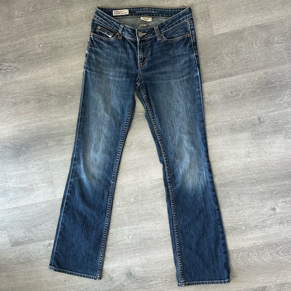 2000s Y2K Banana Republic Classic Blue Women's bootcut Jeans Low Rise